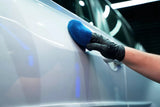 Vonixx Carnauba Plus während het reinigen und beschermen von autolak